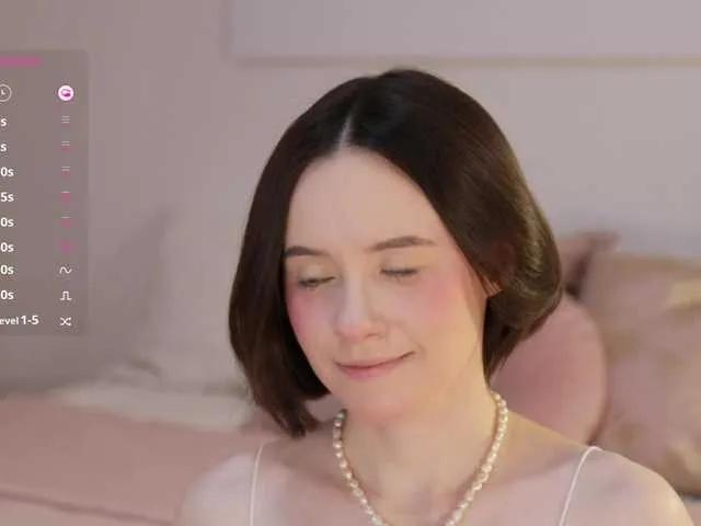 -FemaleEssence-