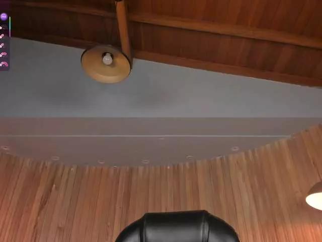AliceHarper1 on BongaCams 