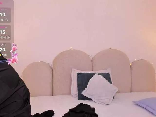 allanaluna on BongaCams 