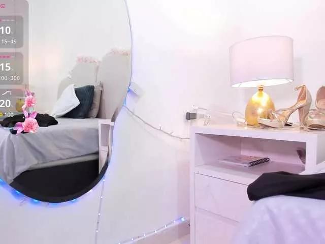 allanaluna on BongaCams 