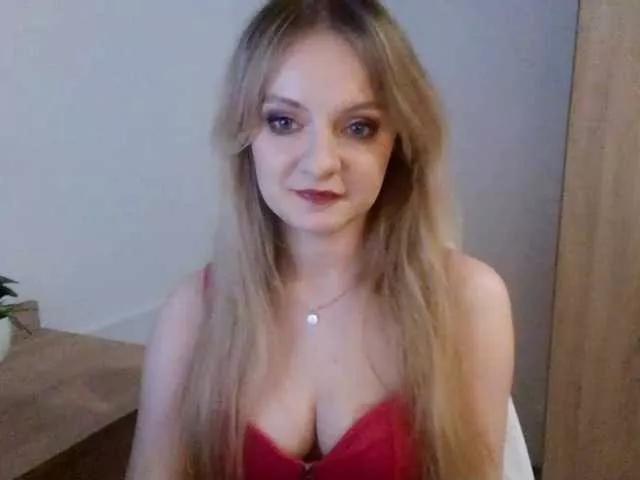 AlmaNatural on BongaCams 