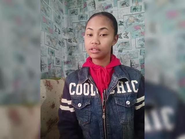 anaiss on BongaCams 