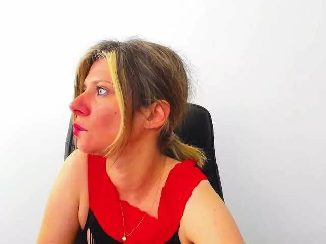 AnneBlueeyes on BongaCams 