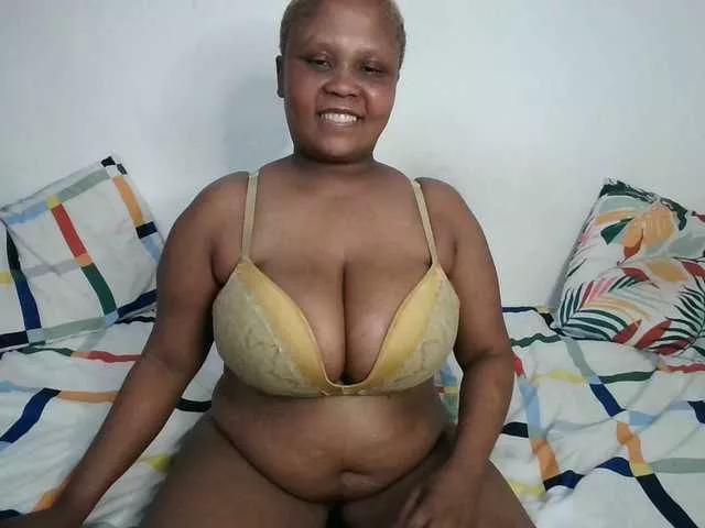 BIGTITTISXX on BongaCams 