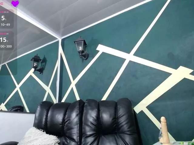 bombom-24 on BongaCams 
