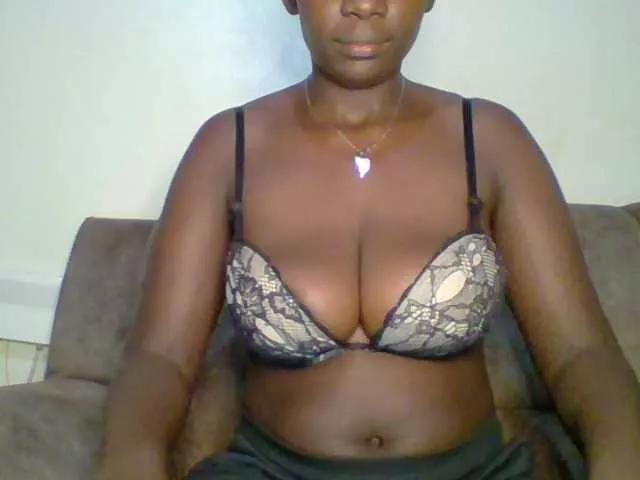 bustybliss on BongaCams 