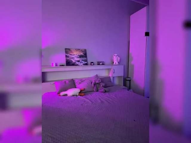 CrazyAleona on BongaCams 