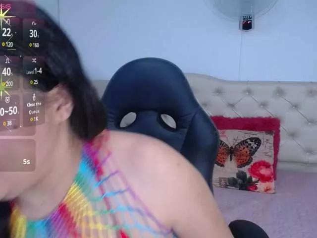 cristal-horny19 on BongaCams 