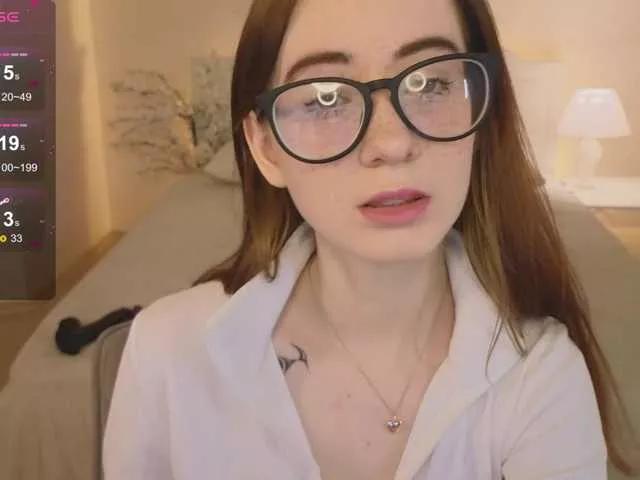 DarkLola on BongaCams 