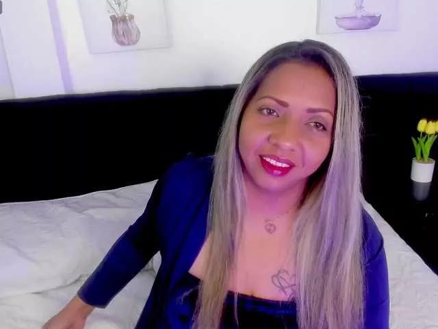diianaross on BongaCams 