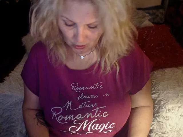 DivineBlond