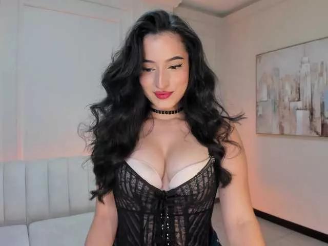 DominiqueVega on BongaCams 