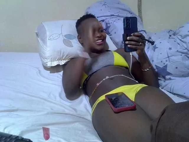 Ebonysonya2 on BongaCams 