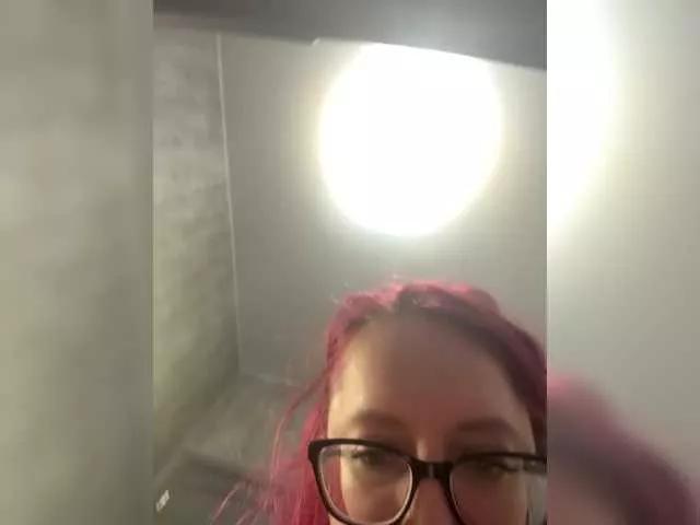 emma4you on BongaCams 