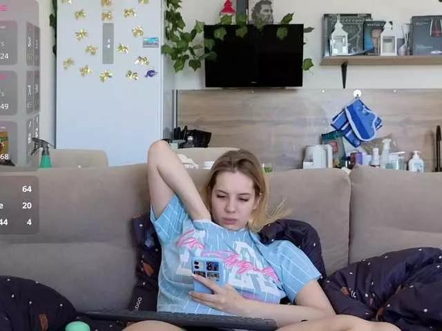Girlalonehome on BongaCams 