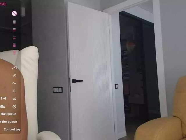hold-me-tight on BongaCams 