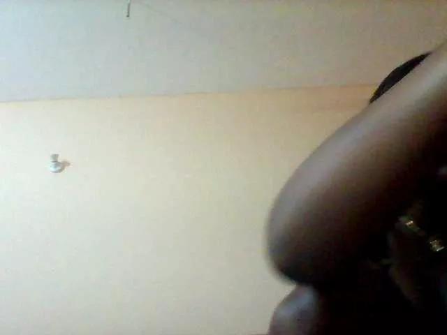 Hornyqueen4