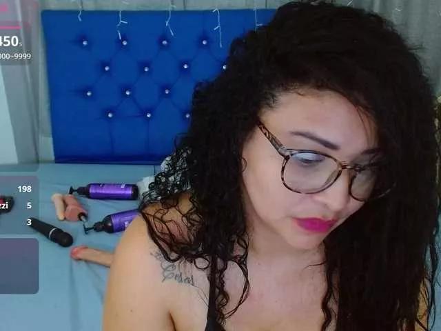 hornyy-cougar