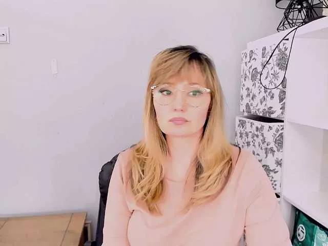 JustineAmore on BongaCams 
