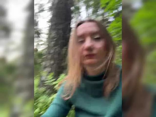 Ledi1 on BongaCams 