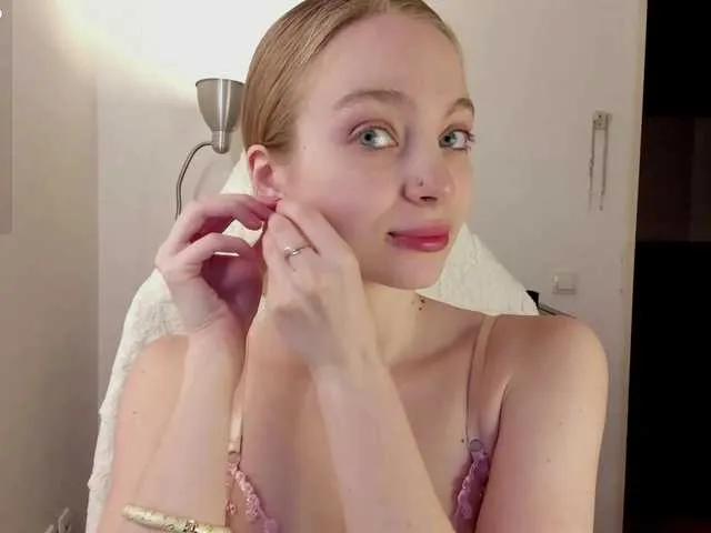 LISABABYMETAL on BongaCams