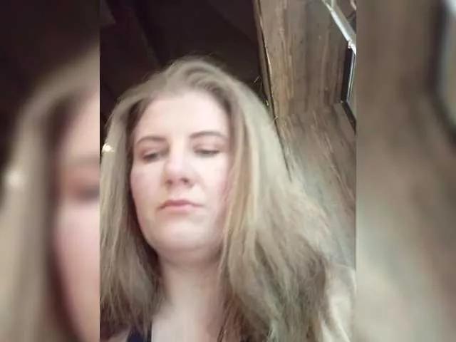 LizaCakes on BongaCams 