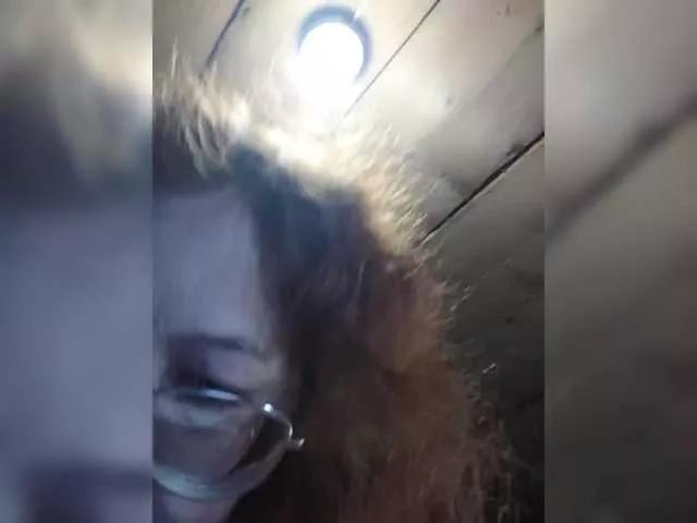 Madam-oss on BongaCams 