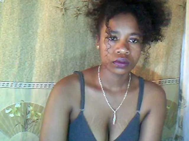 mayrah5 on BongaCams 