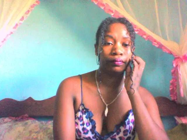 mayrah5 on BongaCams 