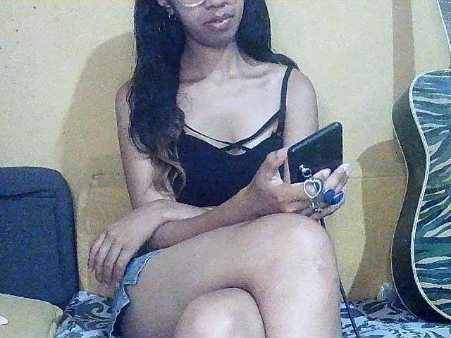 Mimie586 on BongaCams 