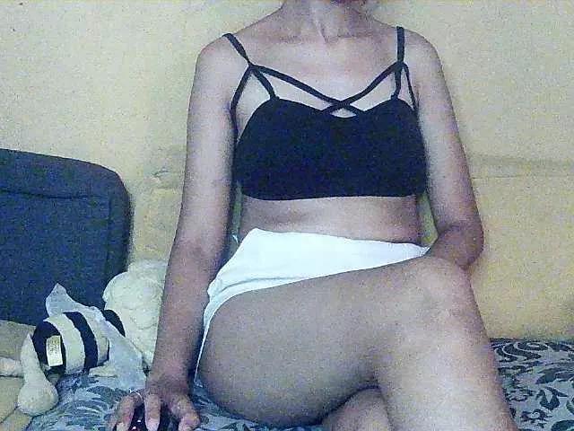 Mimie586 on BongaCams 