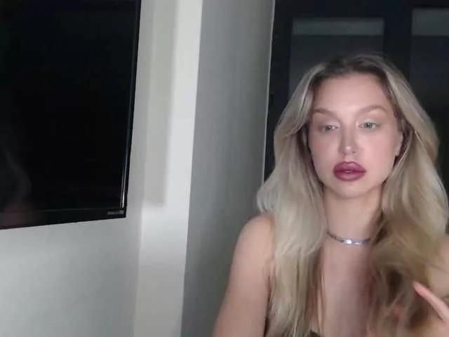 MistressX555