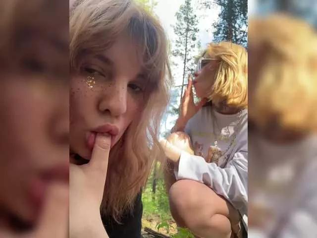 Molly-and-Ewa