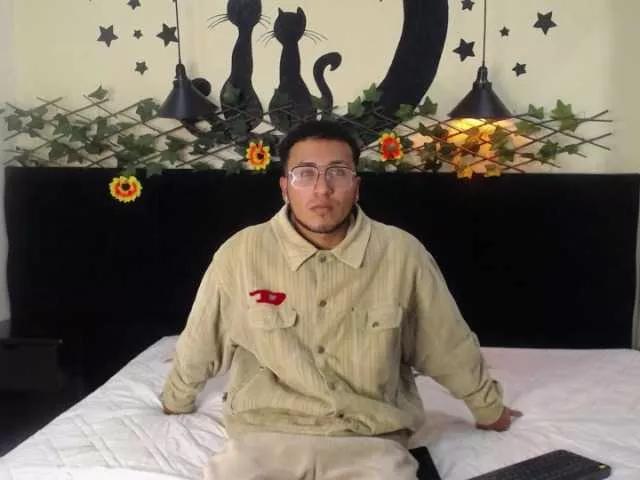 Noa-N-Carolain on BongaCams 