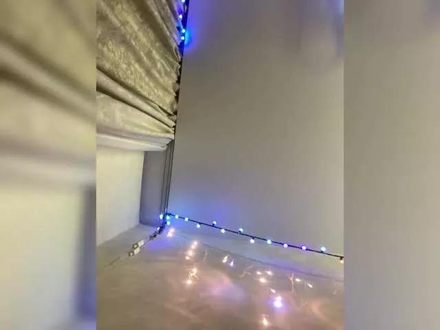 Oyster-lemon on BongaCams 