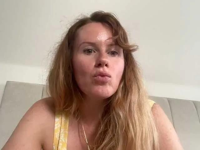REDHEADROSIE