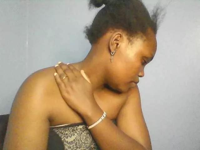 sexie-queen on BongaCams 