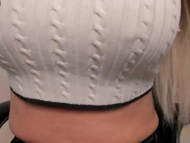 SophieBarnett on BongaCams 