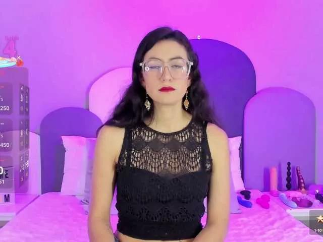 SophieGomez2 on BongaCams 