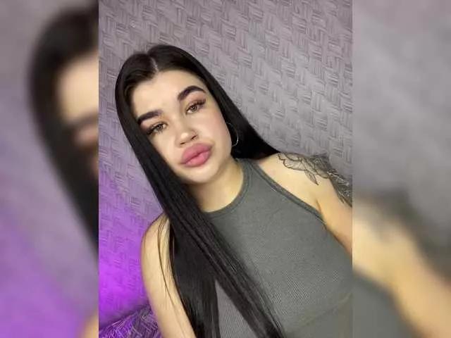 suchka-black- on BongaCams