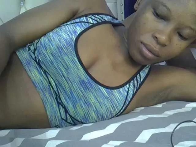 Sweet-plums on BongaCams 
