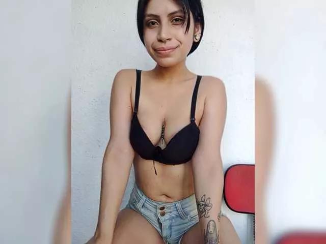 SweetKitty- on BongaCams 