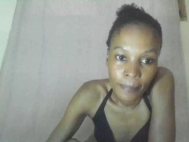 Sweetpetite254 on BongaCams 