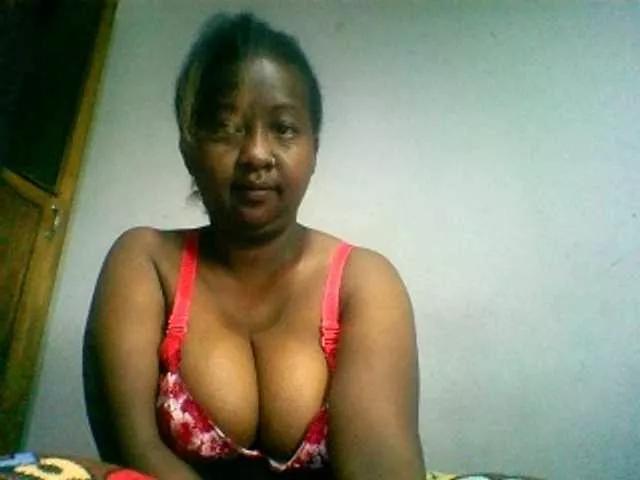 Sylivinaahh on BongaCams 