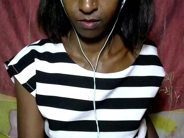 Tinah24 on BongaCams 