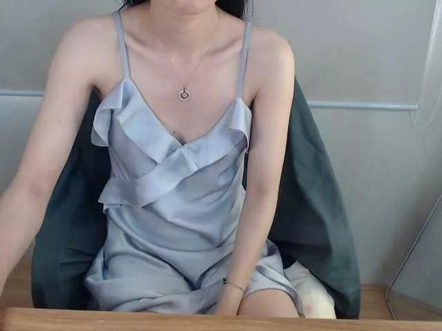 Tsumugi-yui on BongaCams 