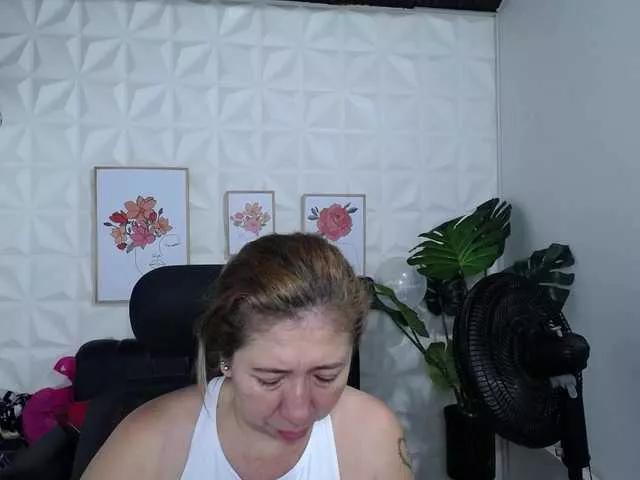 Valentina-mature