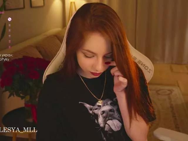 xxx-Molly