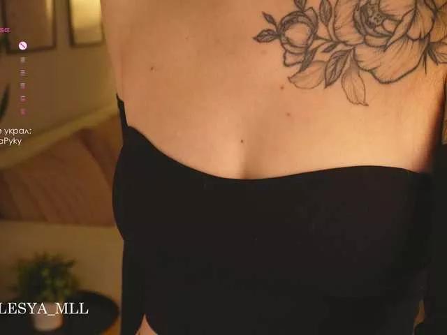 xxx-Molly