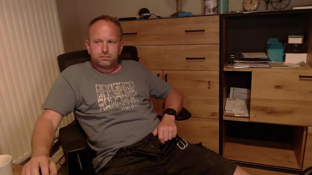 34yochemcock on Cam4 